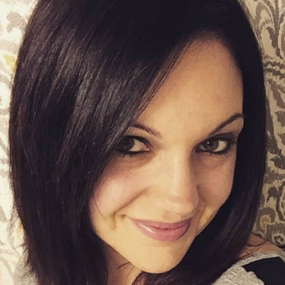 Meet your Posher, Lia